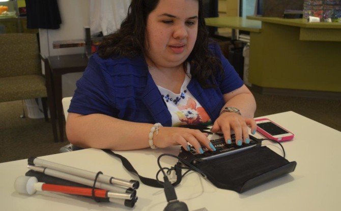 What Are Some of the Assistive Technology Products That Can Help College Students?